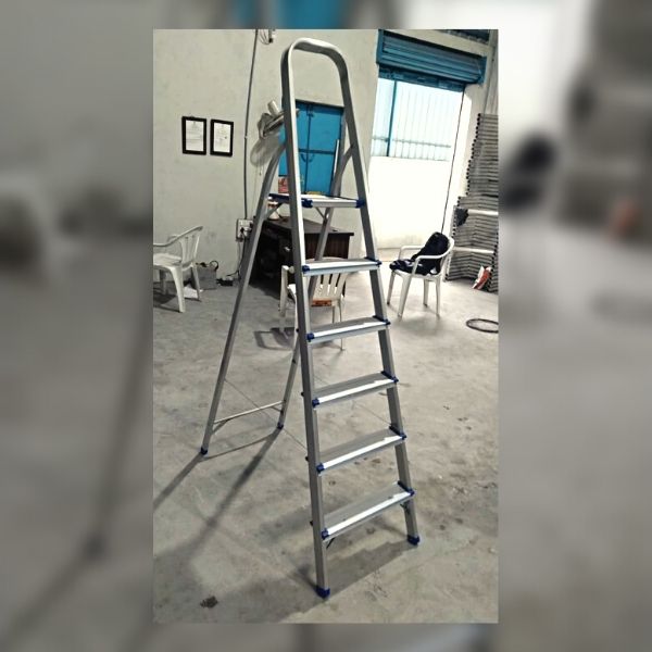 2 Aluminium Ladder in in warehouse